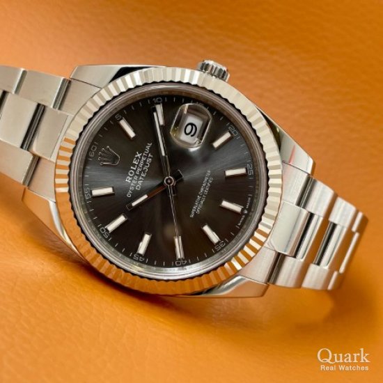 ロレックス デイトジャスト41 Ref.126334